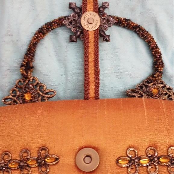 Vintage Mary Frances Silk Damask Beaded Bag, Top handle - Picture 6 of 12